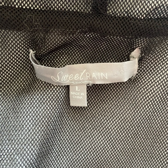 Silver & Black Cropped Hoodie/Jacket - Picture 5 of 8